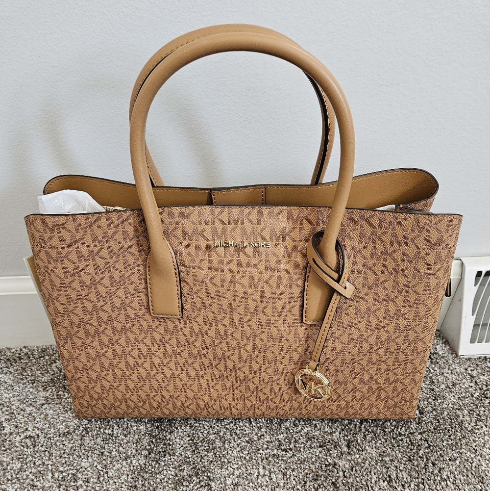 Michael Kors Pale Peanut Satchel